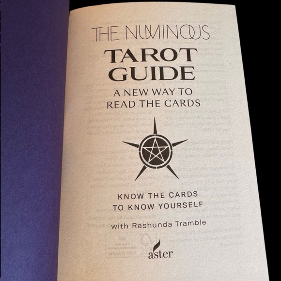 The Numinous Tarot Guide - A New Way To Read The Cards - Small Hardback Book - Picture 5 of 6